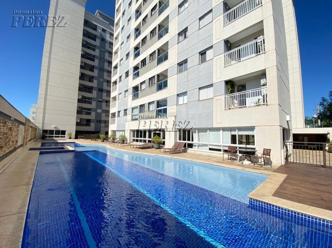 Apartamento para alugar no centro de Londrina, Edifício Aruak.