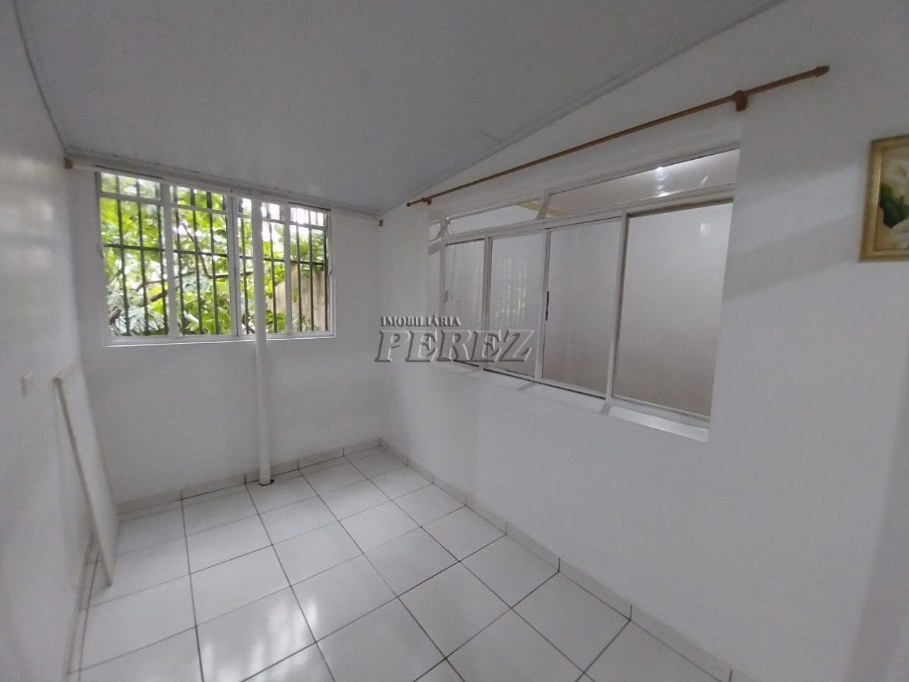 Apartamento à venda no centro de Londrina, Edifício Dona Adelaide