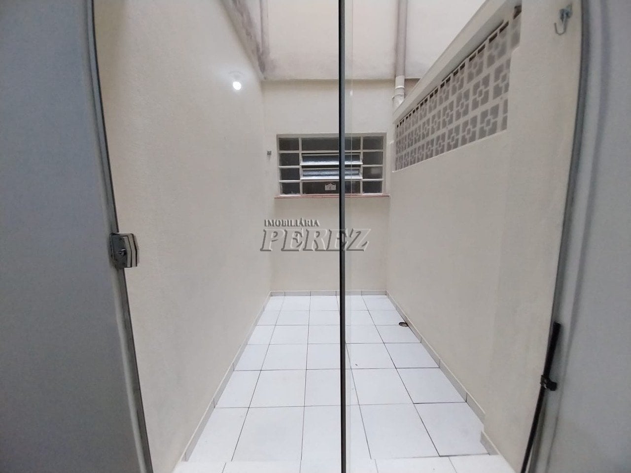 Apartamento à venda no centro de Londrina, Edifício Dona Adelaide
