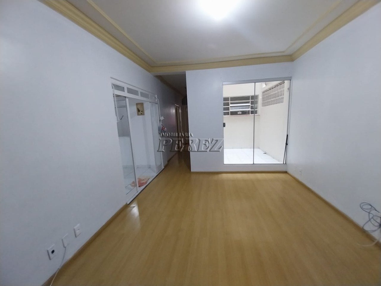 Apartamento à venda no centro de Londrina, Edifício Dona Adelaide