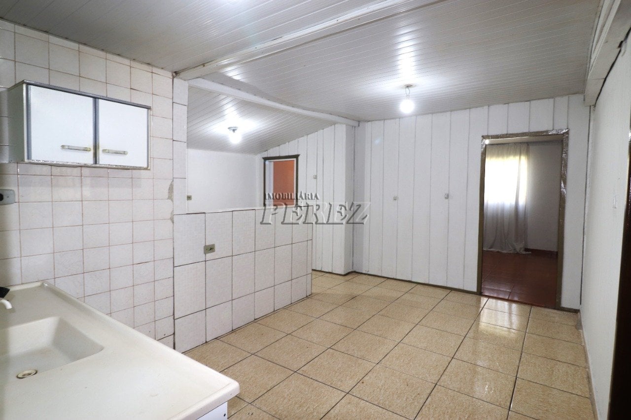 Casa para alugar no Jardim Ideal, região leste de Londrina.