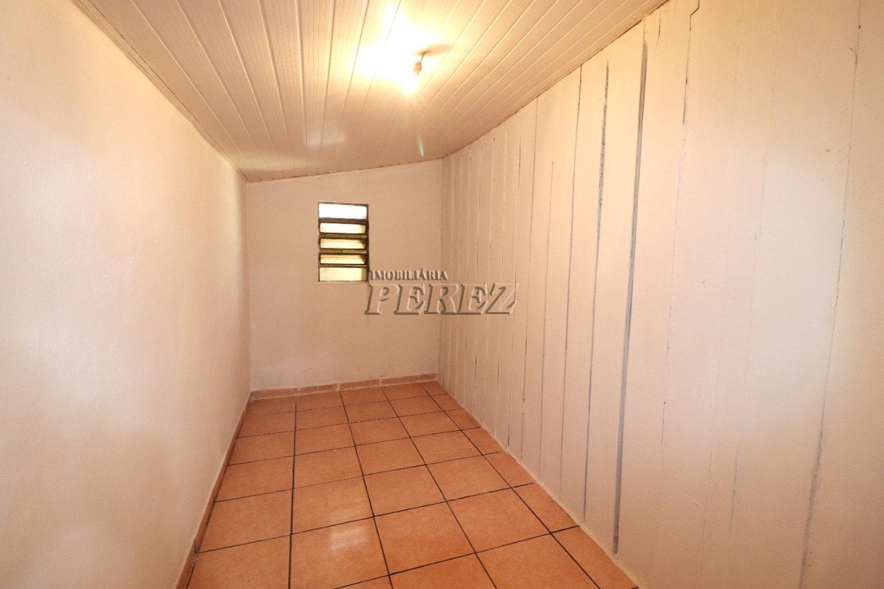 Casa para alugar no Jardim Ideal, região leste de Londrina.