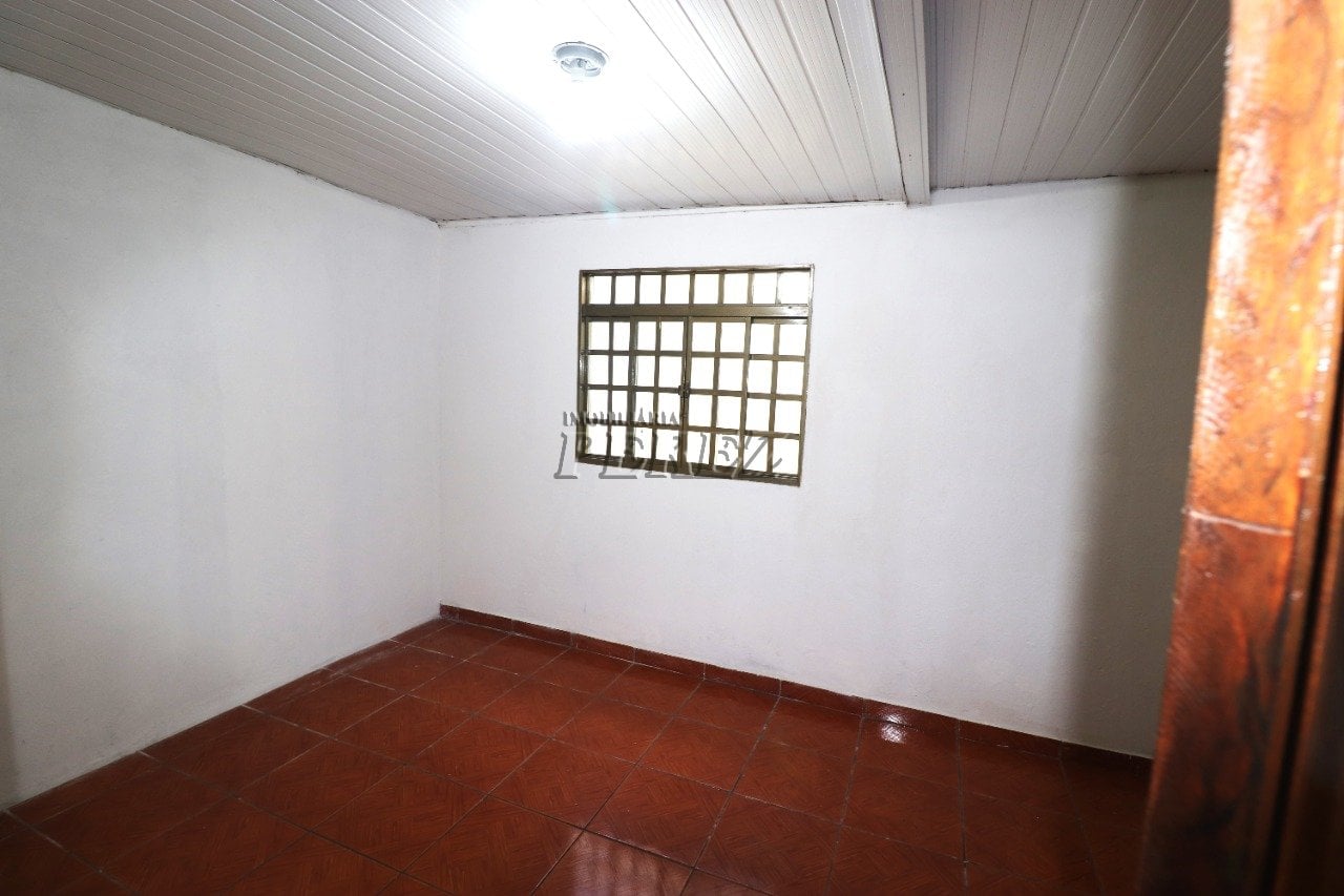 Casa para alugar no Jardim Ideal, região leste de Londrina.