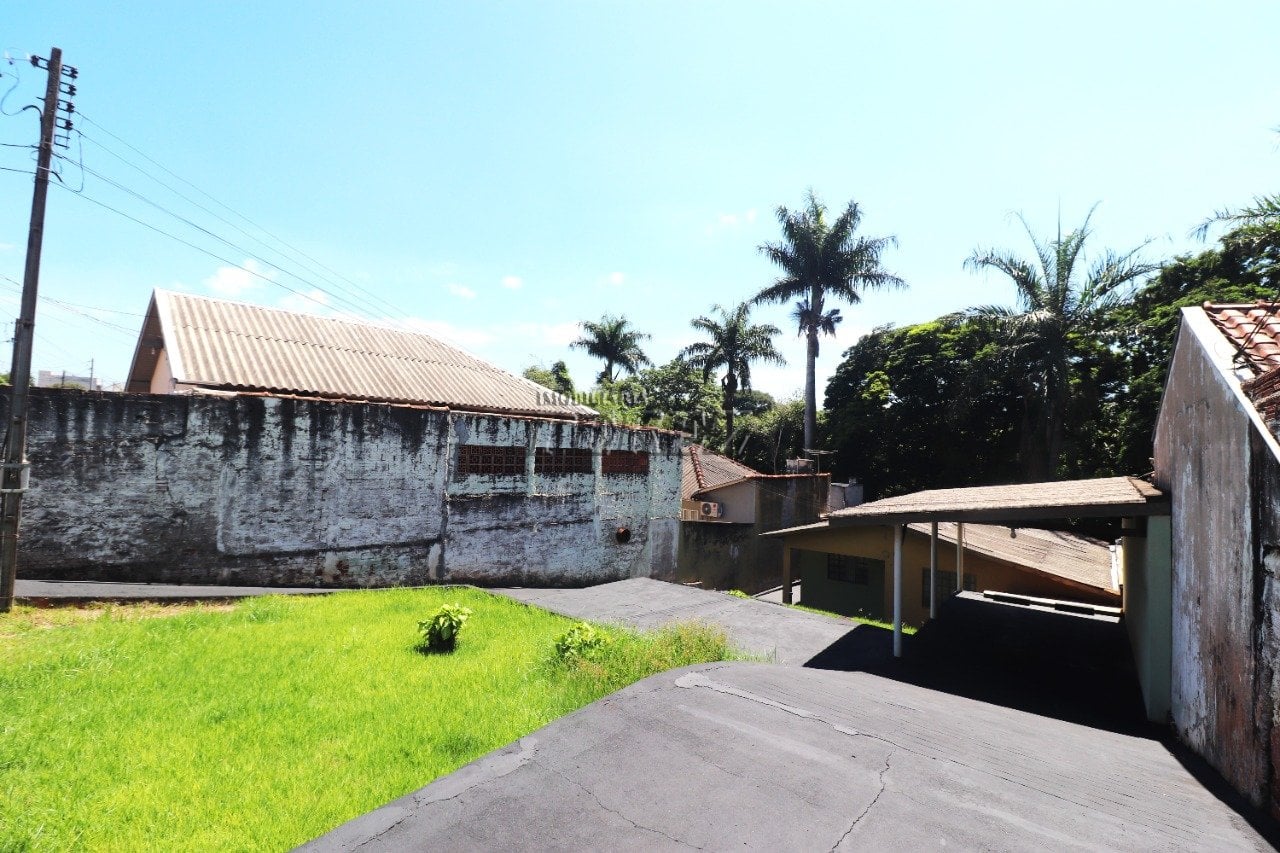Casa para alugar no Jardim Ideal, região leste de Londrina.