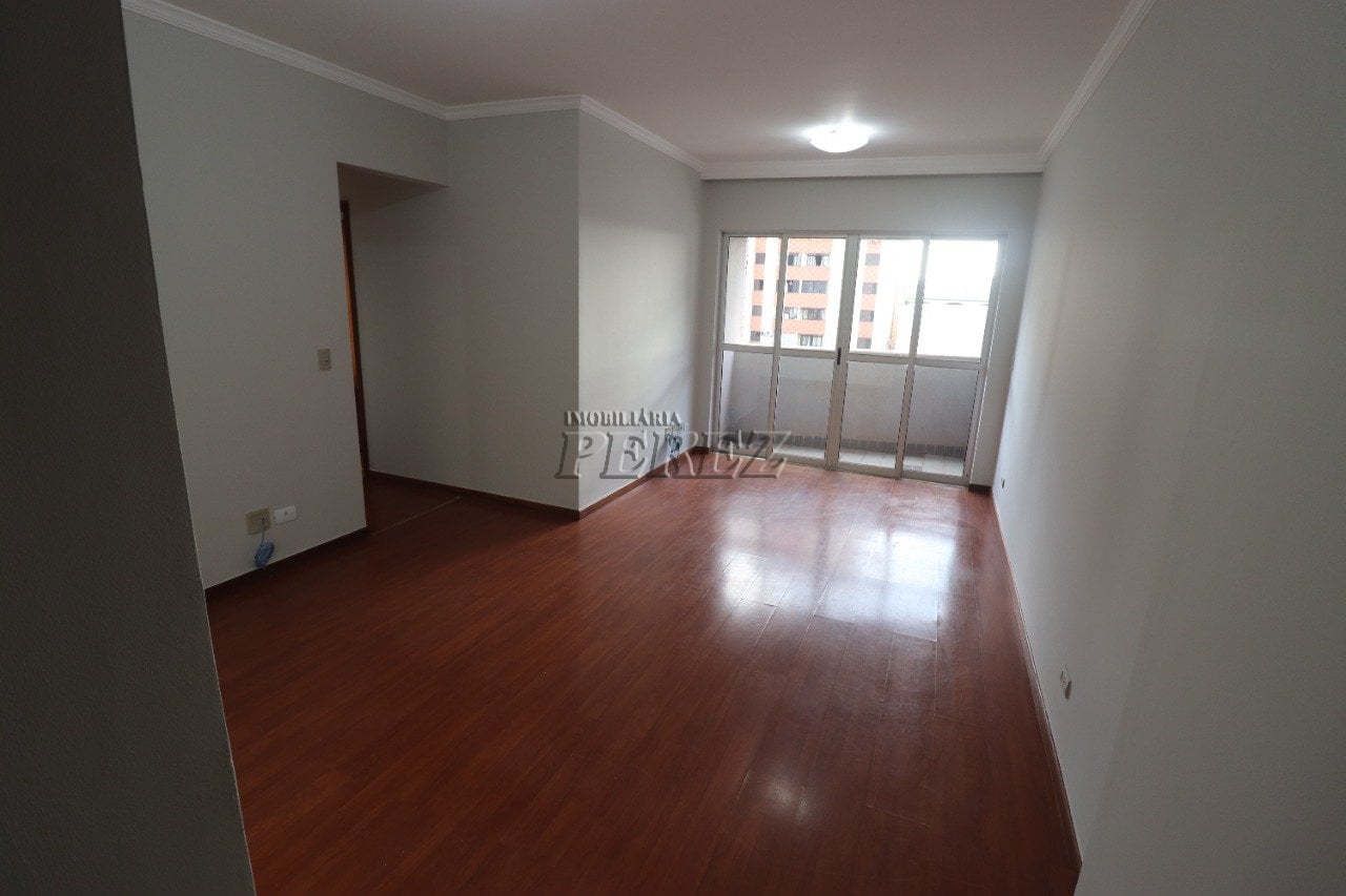 Apartamento para venda e locação no Edifício Porto Bello na região oeste de Londrina