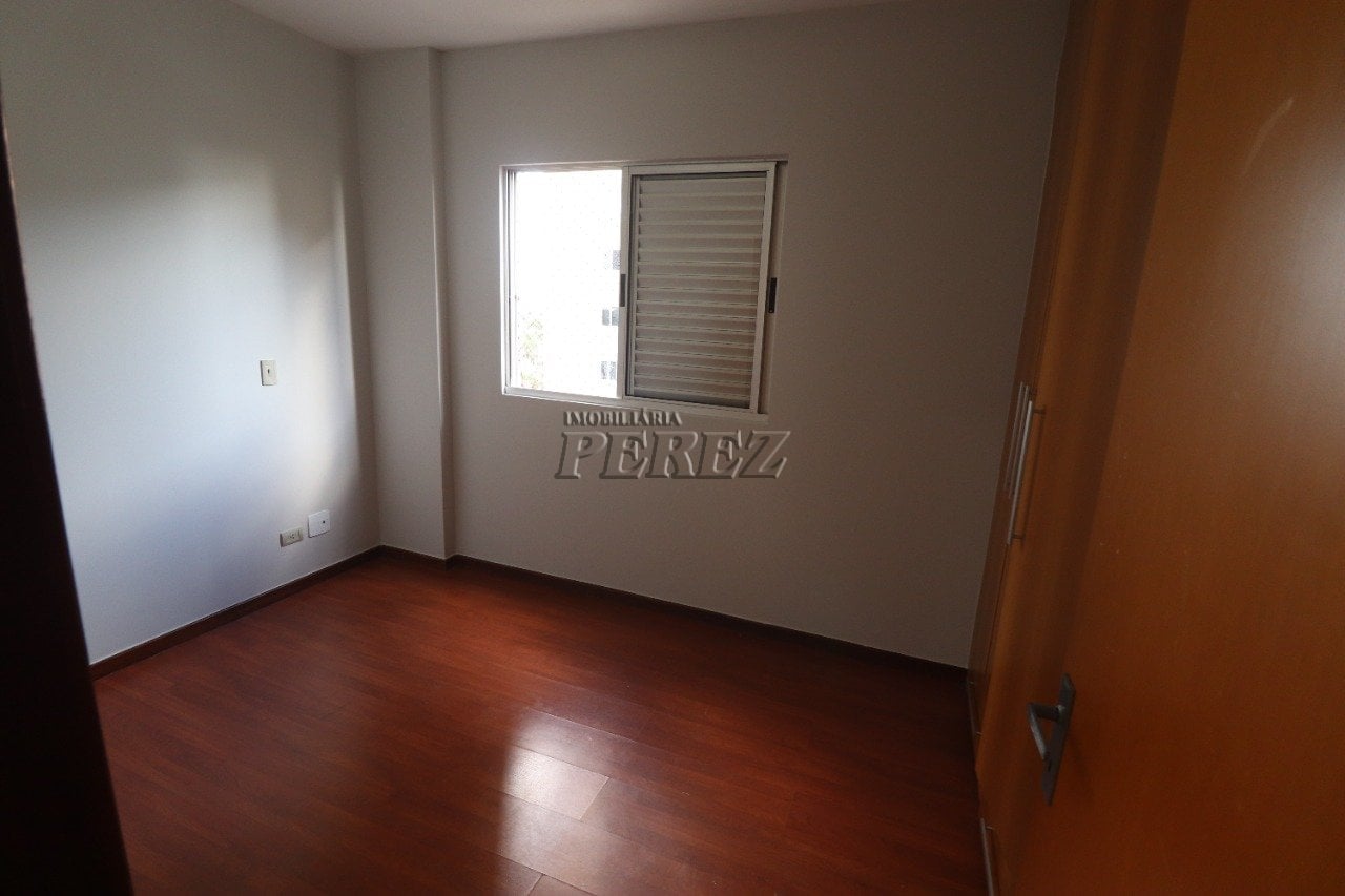 Apartamento para venda e locação no Edifício Porto Bello na região oeste de Londrina