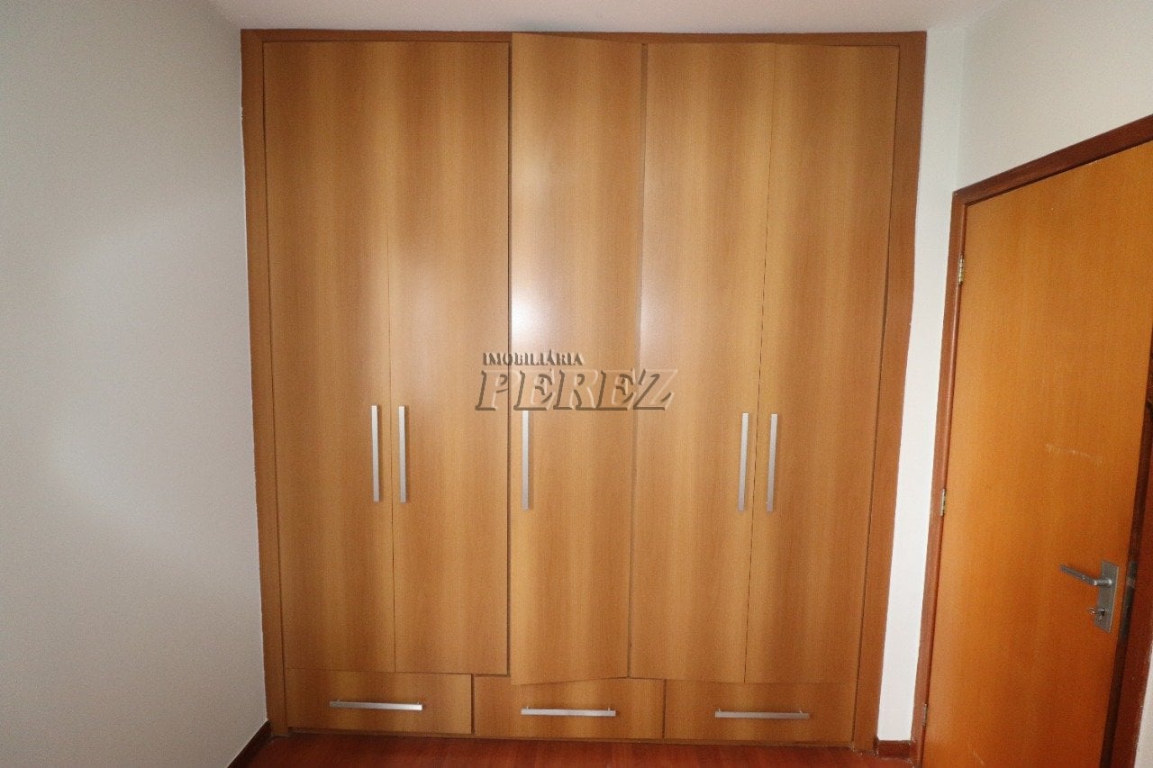 Apartamento para venda e locação no Edifício Porto Bello na região oeste de Londrina