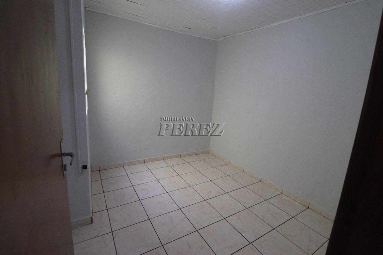 Casa para alugar na região oeste de Londrina - Santa Rita