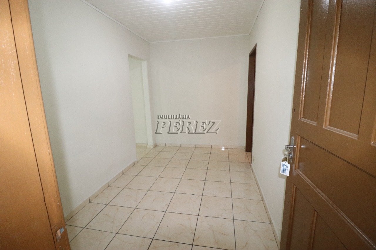Casa para alugar na região oeste de Londrina - Santa Rita