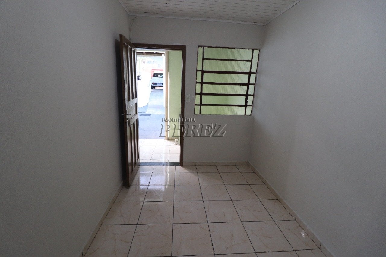 Casa para alugar na região oeste de Londrina - Santa Rita