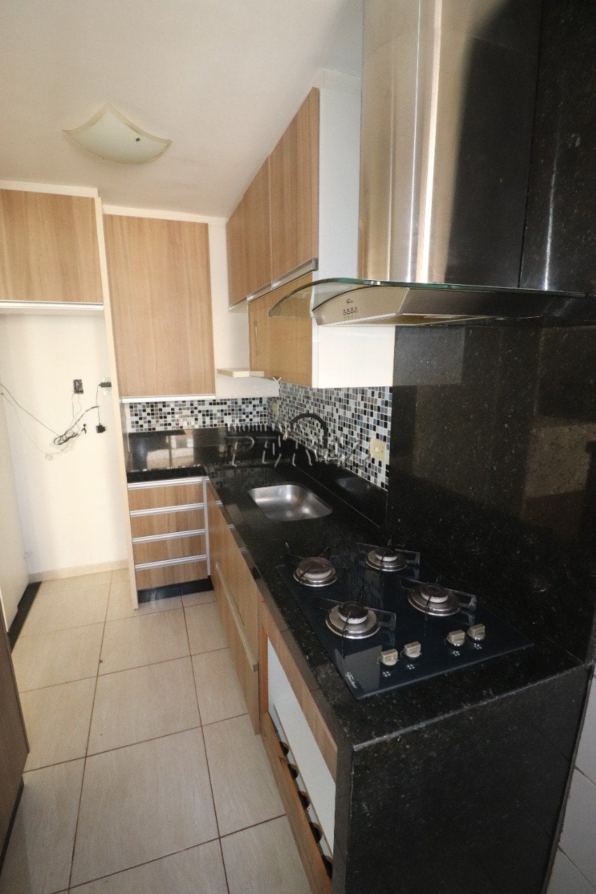 Apartamento para alugar na região norte de Londrina - Edifício Alameda Europa