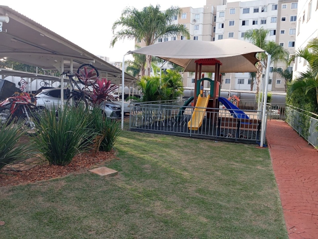 Apartamento para alugar no Acquaville em Londrina, Edifício Lagoa Bonita
