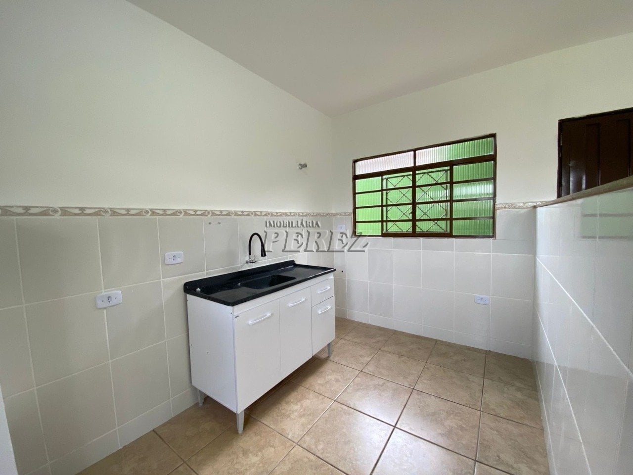 Casa para alugar no Antares, região leste em Londrina.