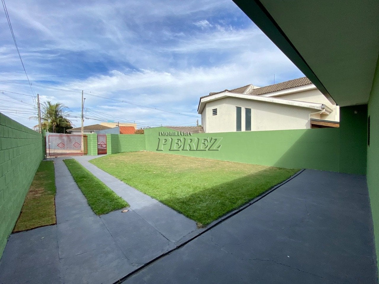 Casa para alugar no Antares, região leste em Londrina.