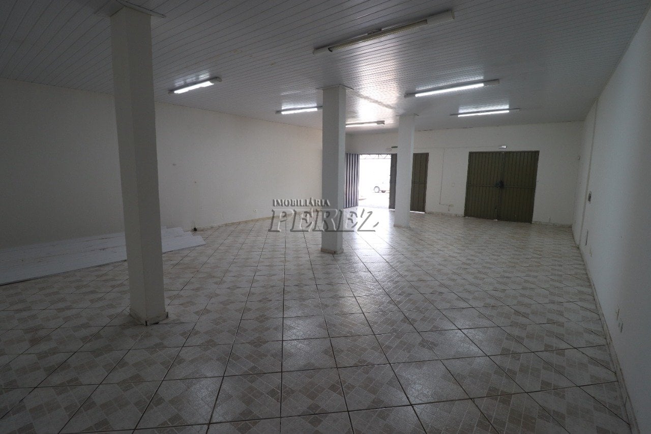 Imóvel comercial para alugar no Jardim Aeroporto, região leste de Londrina.
