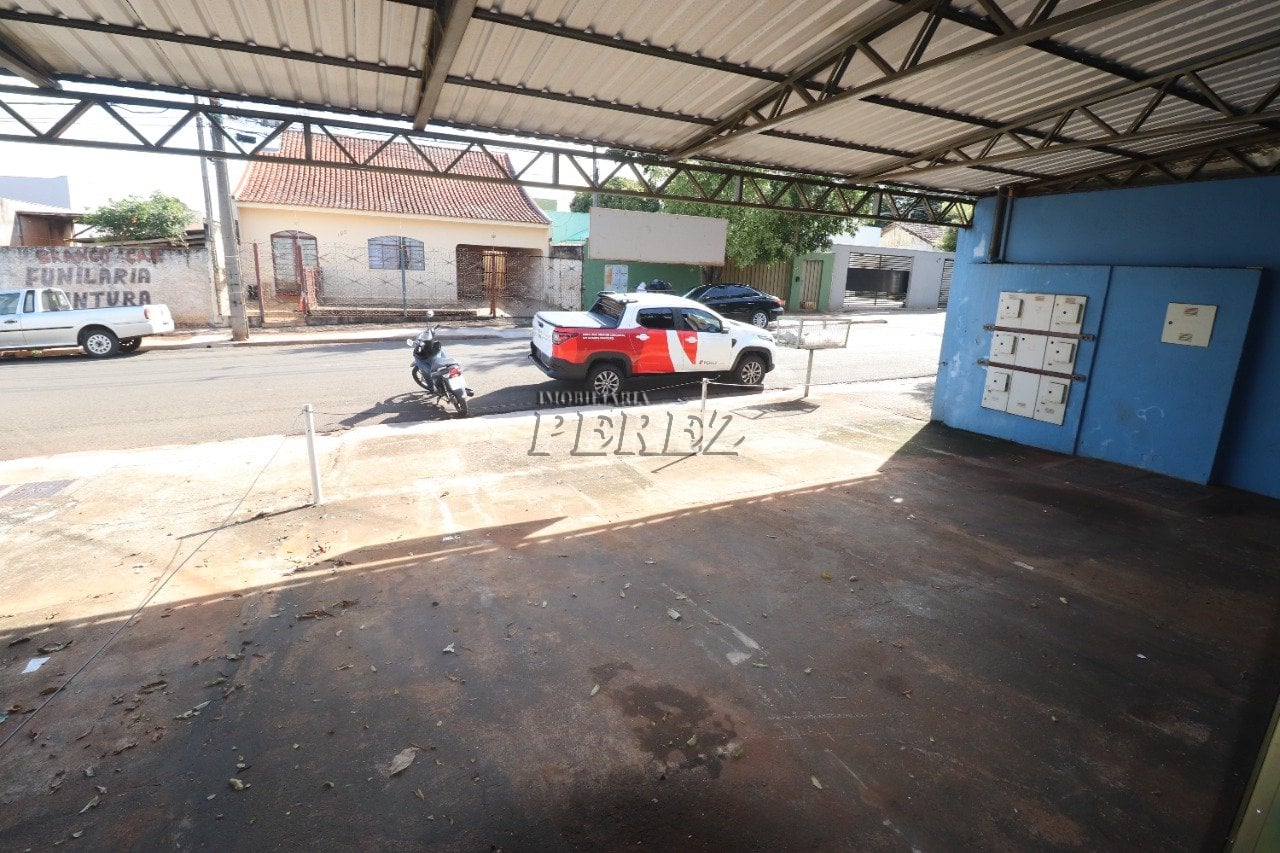 Imóvel comercial para alugar no Jardim Aeroporto, região leste de Londrina.
