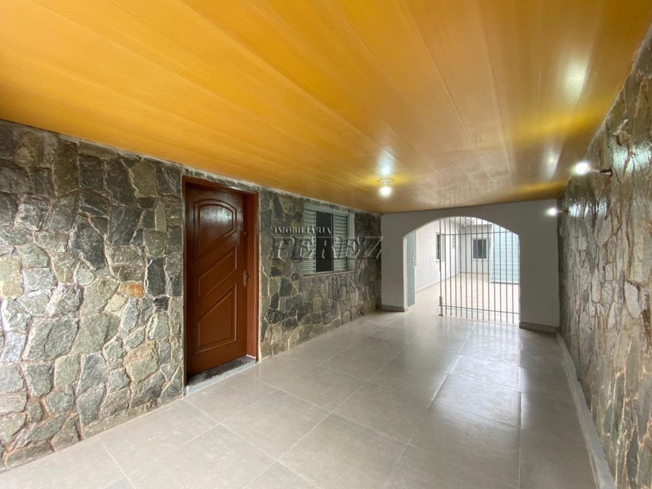 Casa para alugar no Lago Parque, região central de Londrina.