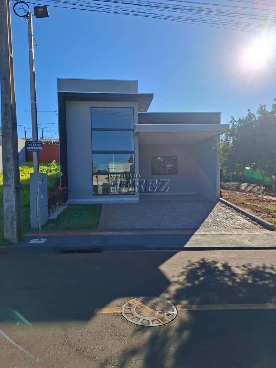 Casa à venda no Condomínio Hemital Park na região norte de Londrina — foto principal