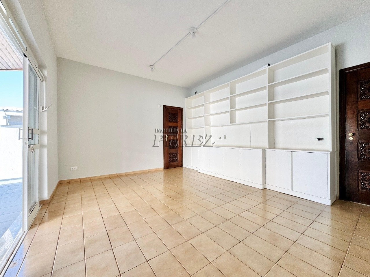Casa comercial à venda e locação na Rua Belo Horizonte no centro de Londrina