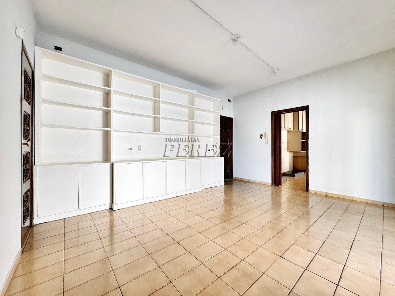 Casa comercial à venda e locação na Rua Belo Horizonte no centro de Londrina