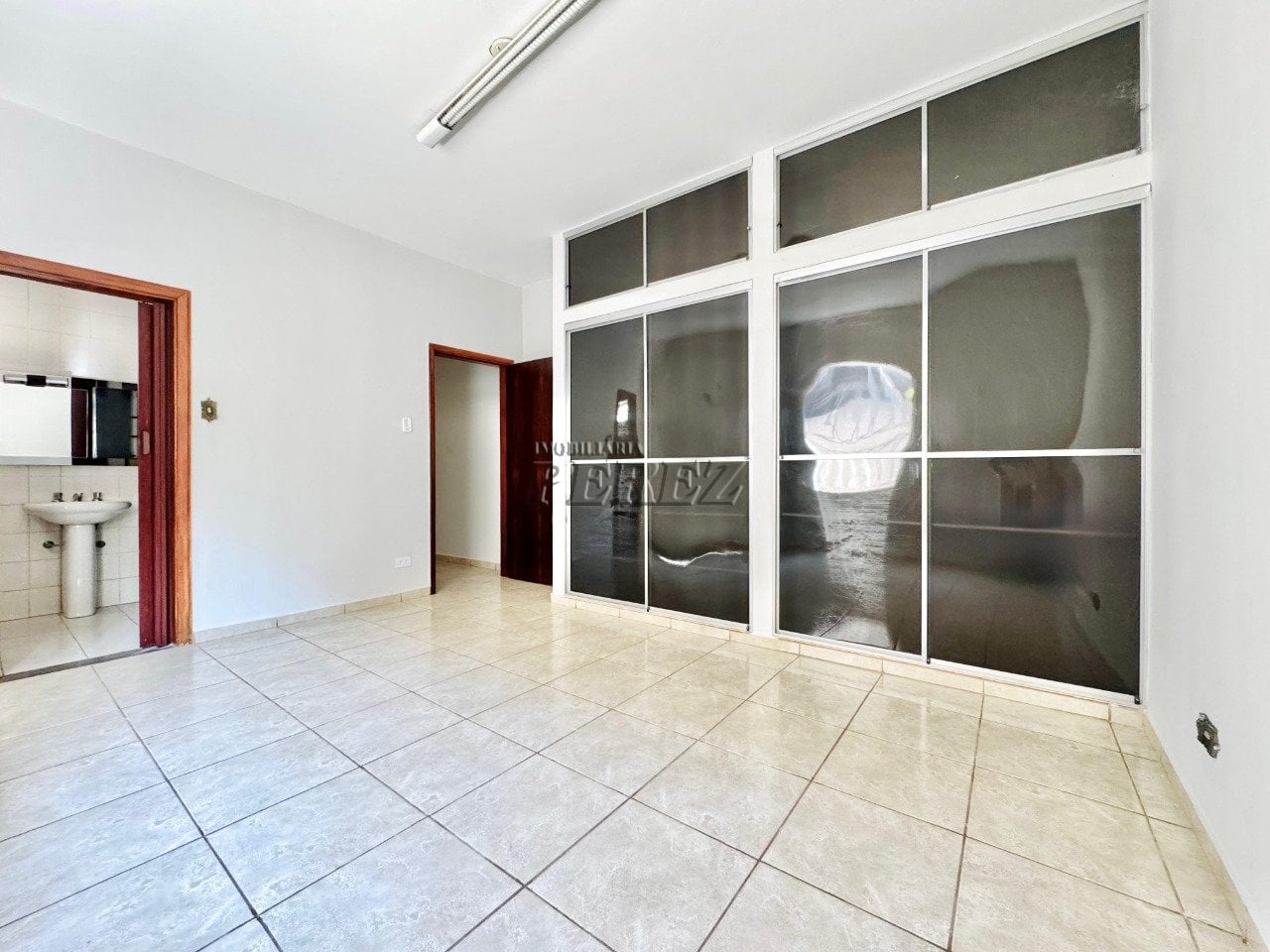 Casa comercial à venda e locação na Rua Belo Horizonte no centro de Londrina