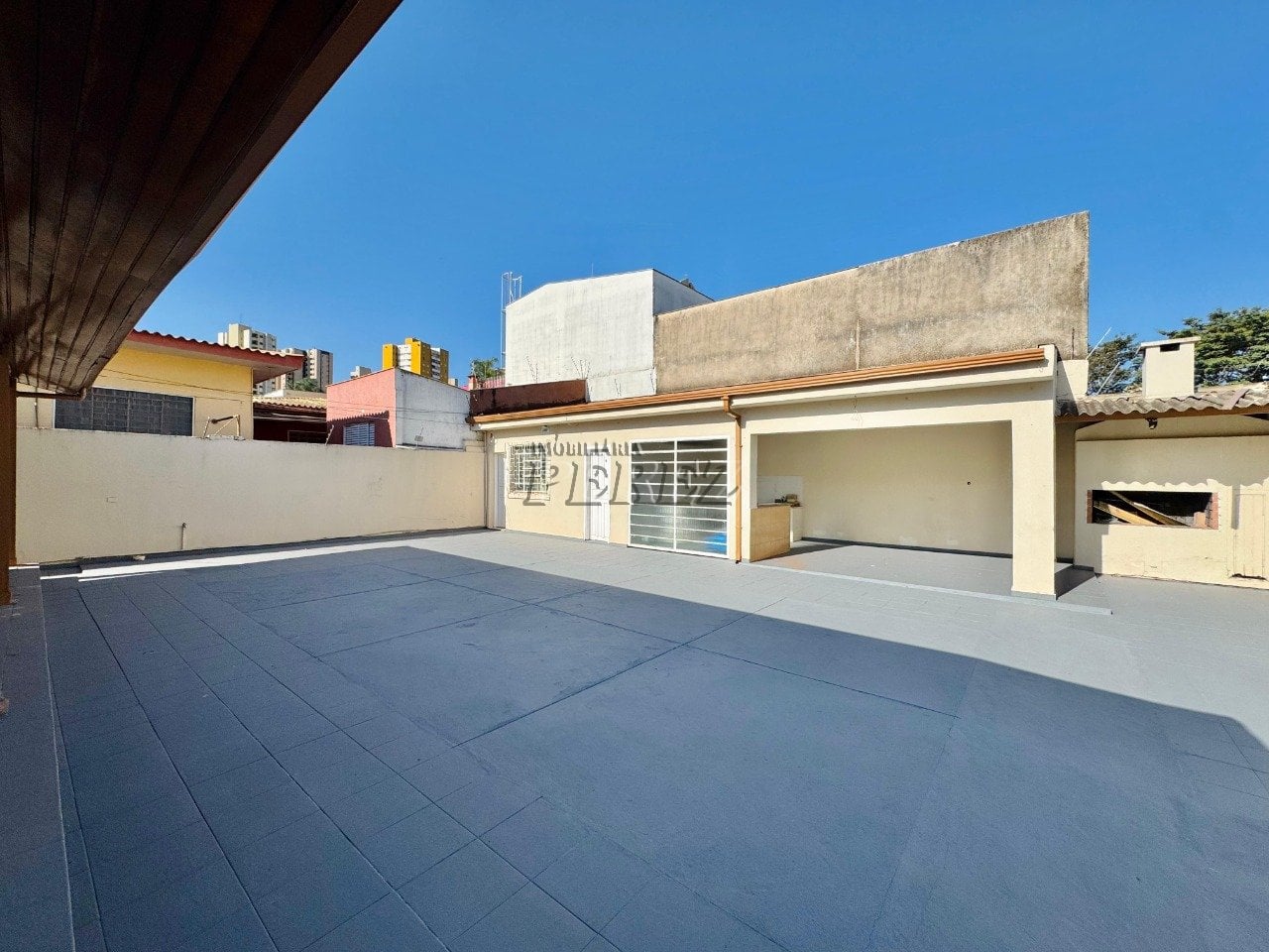 Casa comercial à venda e locação na Rua Belo Horizonte no centro de Londrina