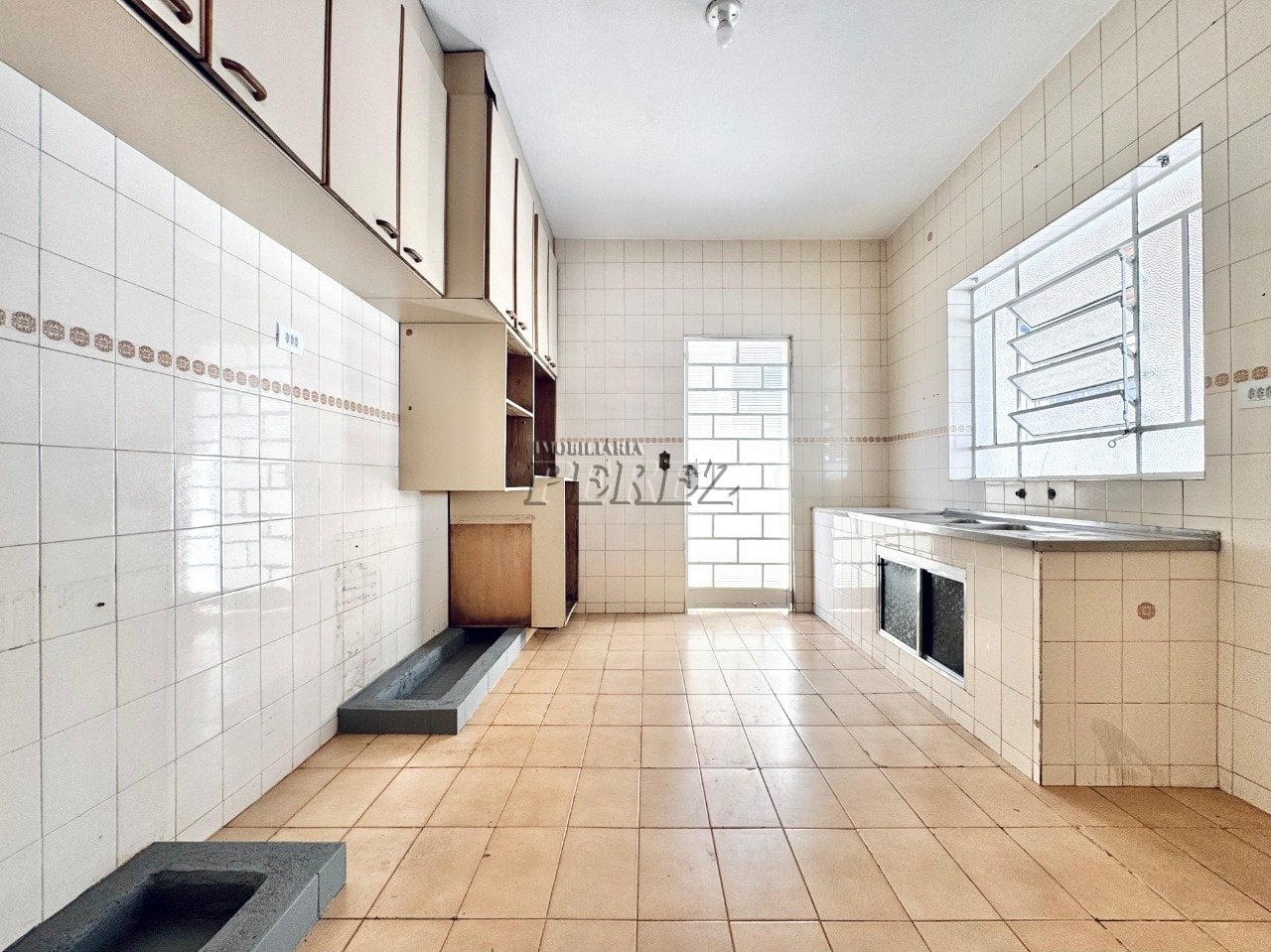 Casa comercial à venda e locação na Rua Belo Horizonte no centro de Londrina