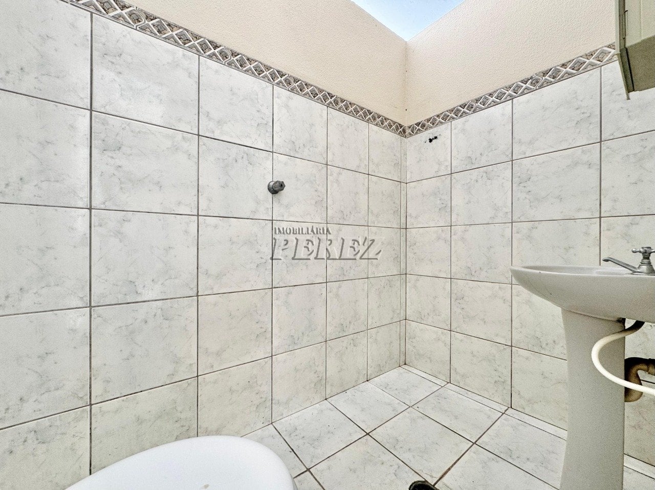 Casa comercial à venda e locação na Rua Belo Horizonte no centro de Londrina