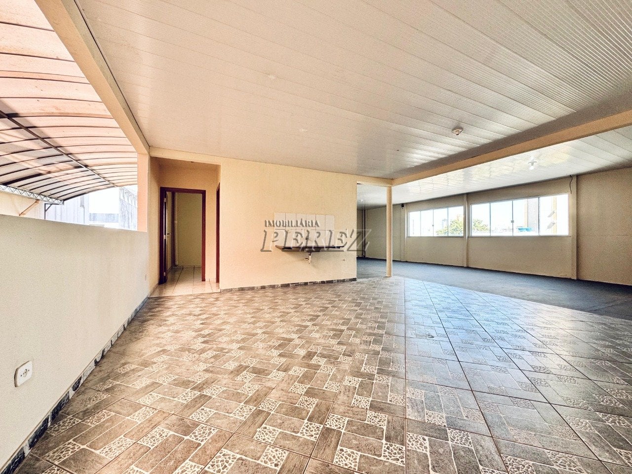 Imóvel comercial para alugar no centro de Londrina na Rua Professor João Cândido
