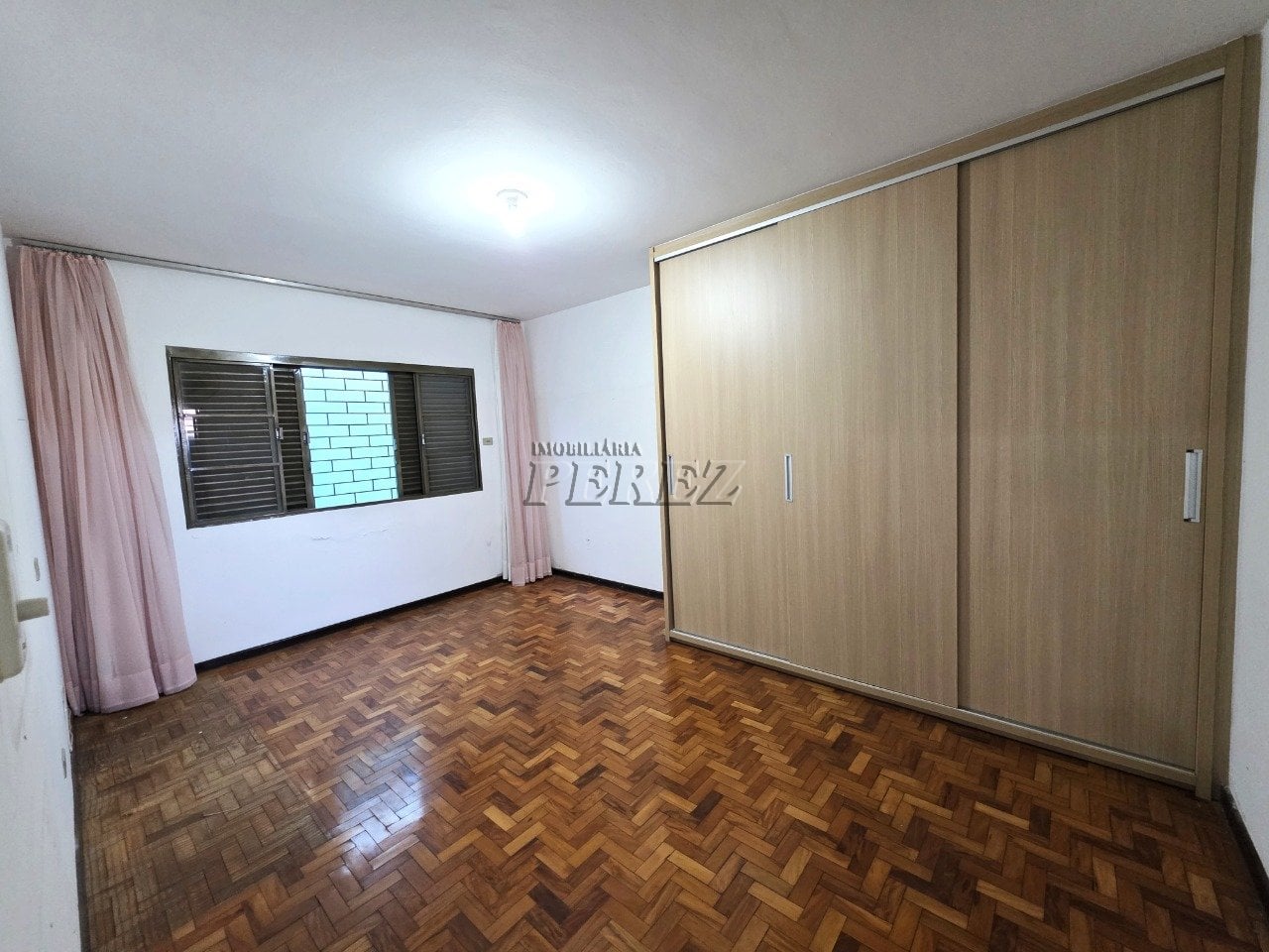 Casa à venda e locação no Jardim Alvorada - Região oeste de Londrina