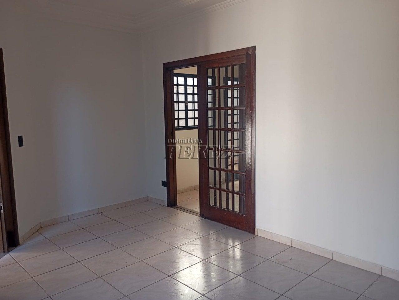 Casa para alugar no Vivendas do Arvoredo, região sul de Londrina