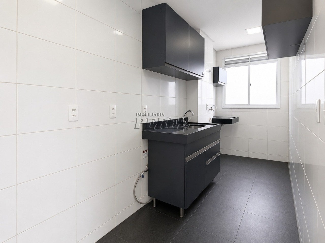 Apartamento à venda no Acquaville na região leste de Londrina - Lago Maggiore