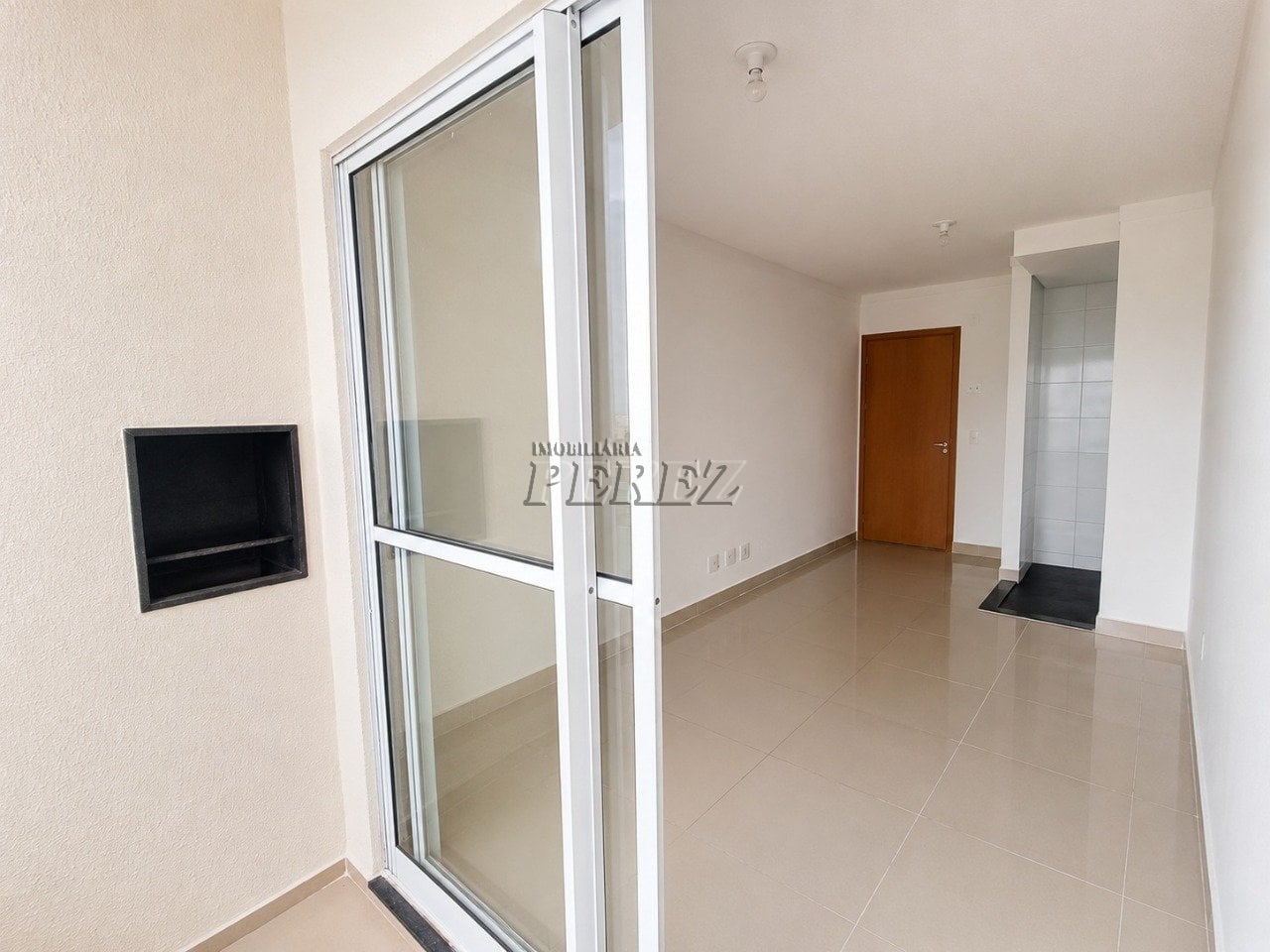 Apartamento à venda no Acquaville na região leste de Londrina - Lago Maggiore