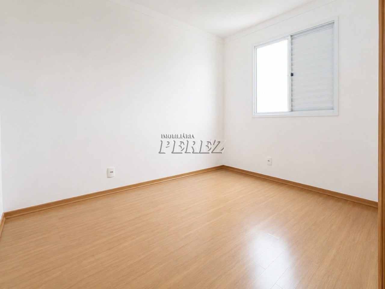 Apartamento à venda no Acquaville na região leste de Londrina - Lago Maggiore