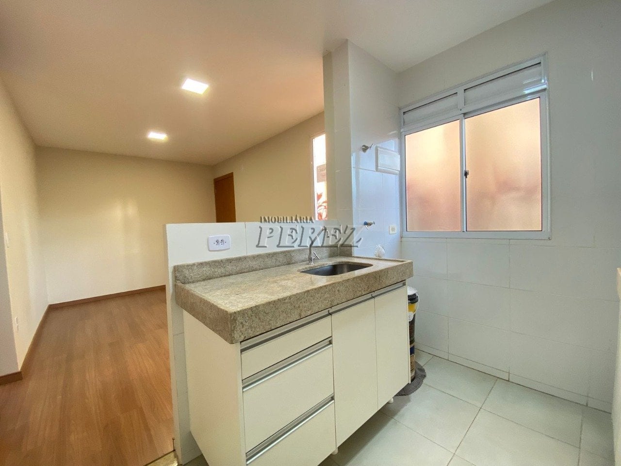 Apartamento à venda em Cambe - Residencial Lanin