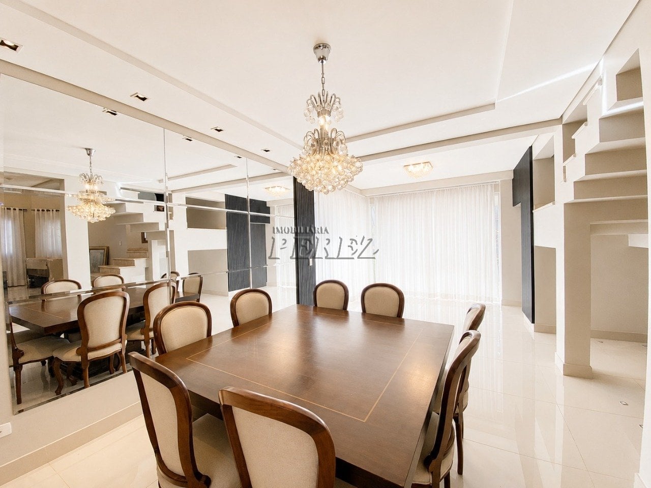 Sobrado comercial e residencial para alugar no Caravelle na região leste de Londrina