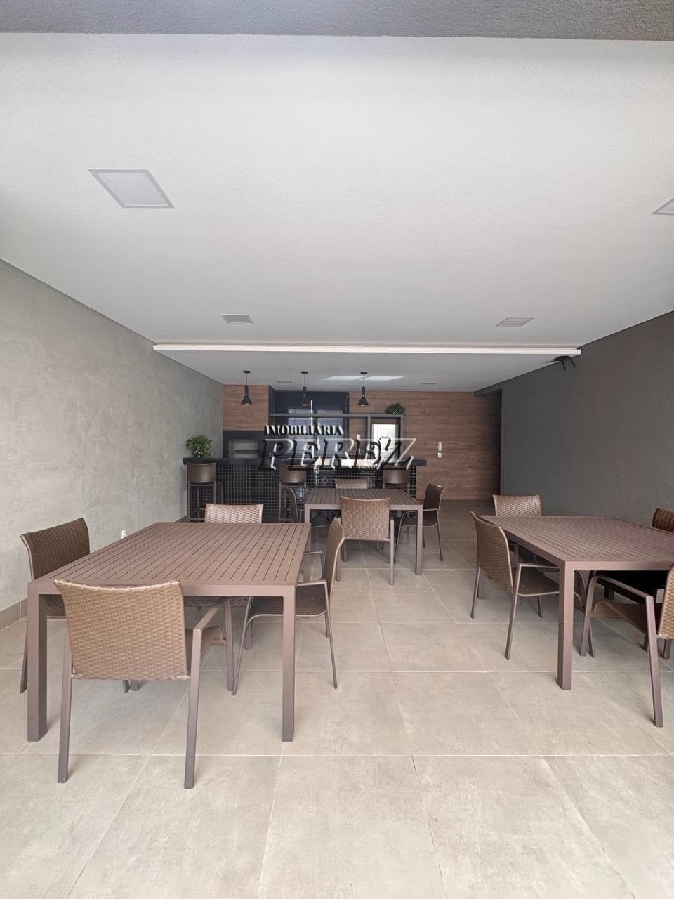 Apartamento à venda no Edifício Lunaparque na região oeste de Londrina
