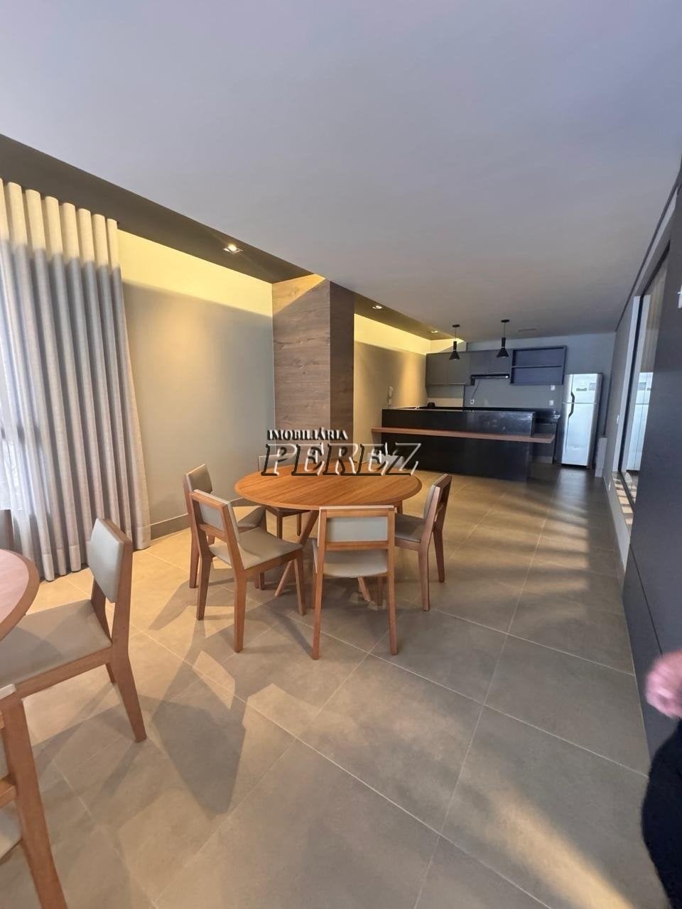 Apartamento à venda no Edifício Lunaparque na região oeste de Londrina