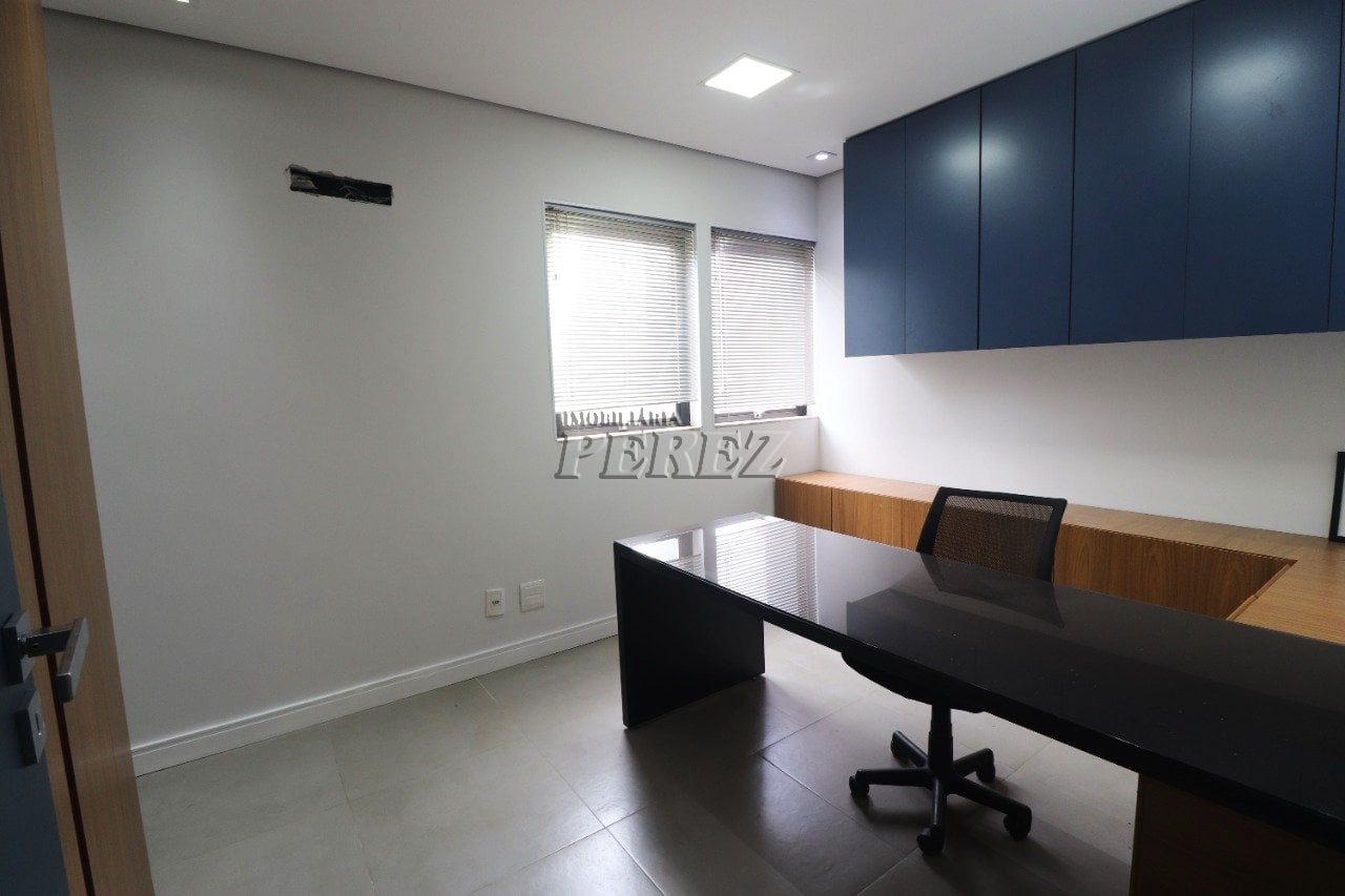 Sala comercial para alugar no Comercial Mercúrio na Rua Espírito Santo, no Centro de Londrina.
