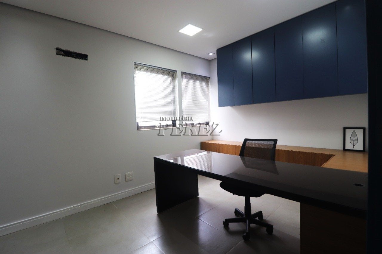 Sala comercial para alugar no Comercial Mercúrio na Rua Espírito Santo, no Centro de Londrina.