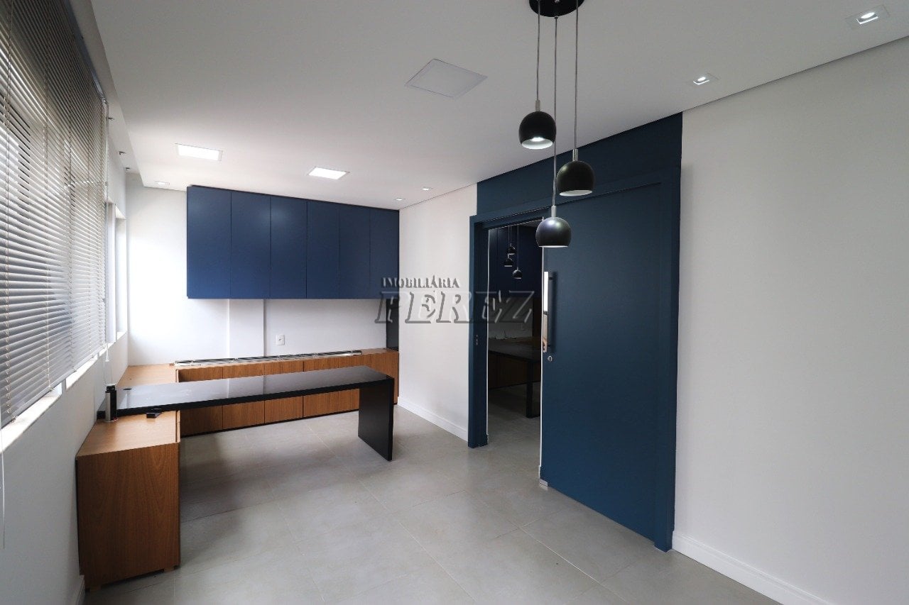 Sala comercial para alugar no Comercial Mercúrio na Rua Espírito Santo, no Centro de Londrina.