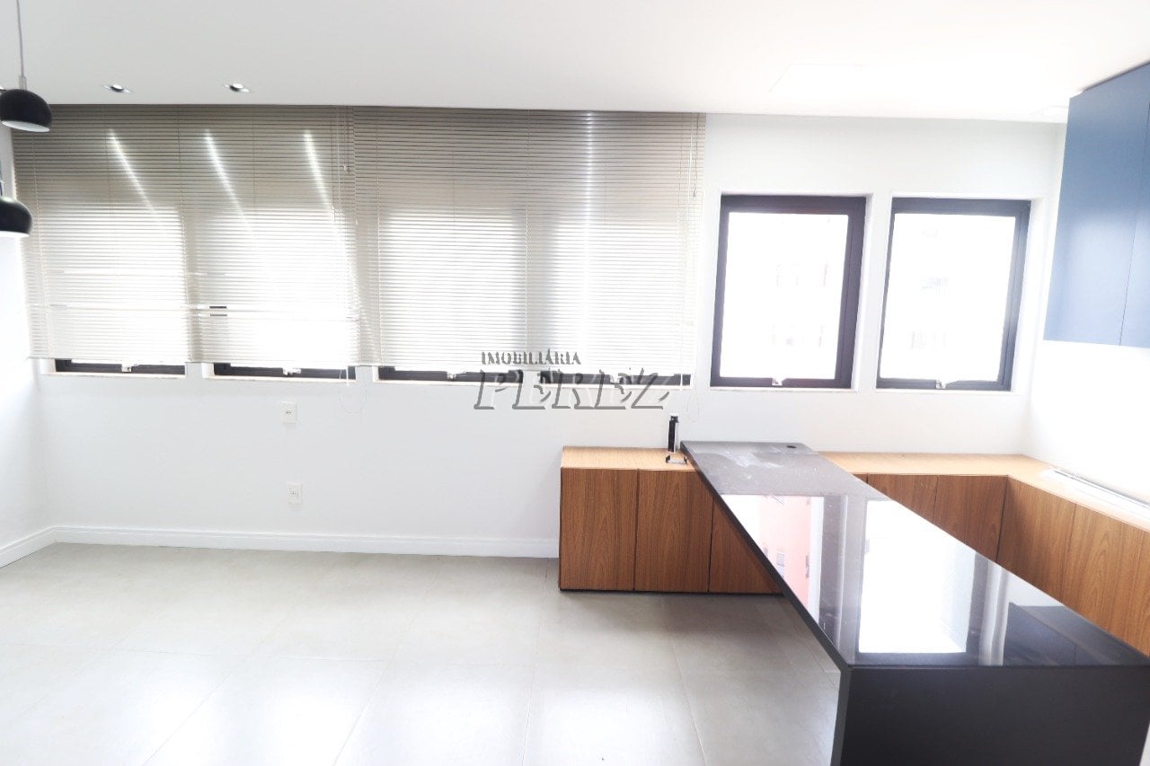 Sala comercial para alugar no Comercial Mercúrio na Rua Espírito Santo, no Centro de Londrina.