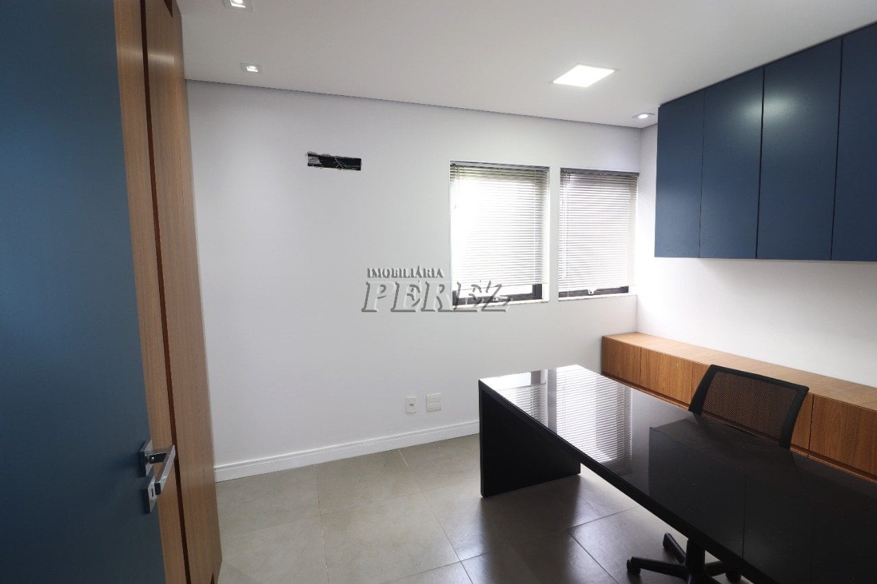 Sala comercial para alugar no Comercial Mercúrio na Rua Espírito Santo, no Centro de Londrina.