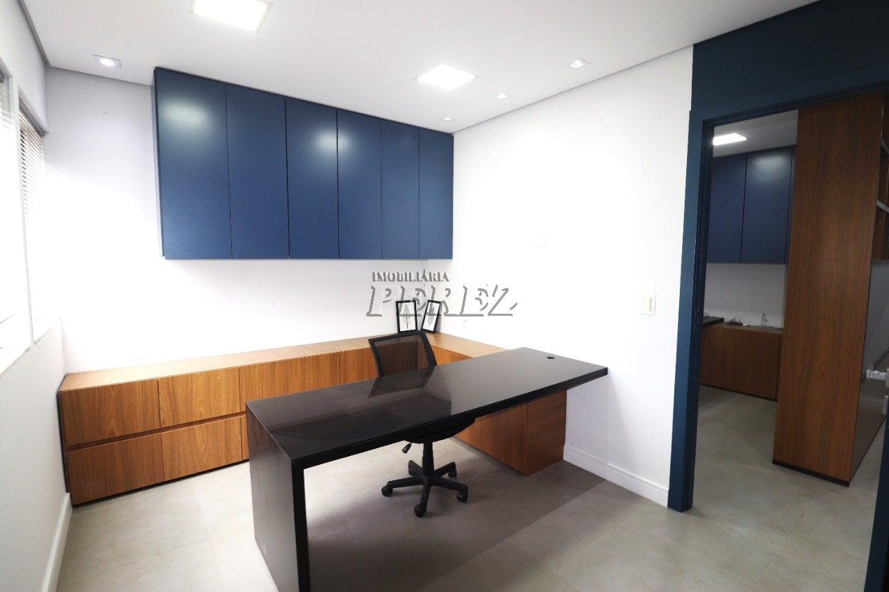 Sala comercial para alugar no Comercial Mercúrio na Rua Espírito Santo, no Centro de Londrina.