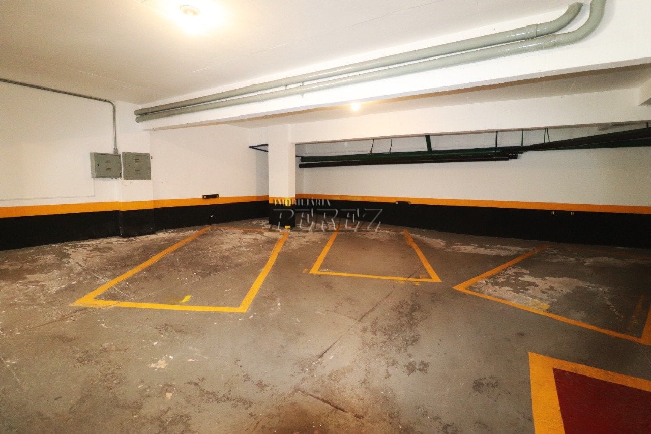 Sala comercial para alugar no Comercial Mercúrio na Rua Espírito Santo, no Centro de Londrina.