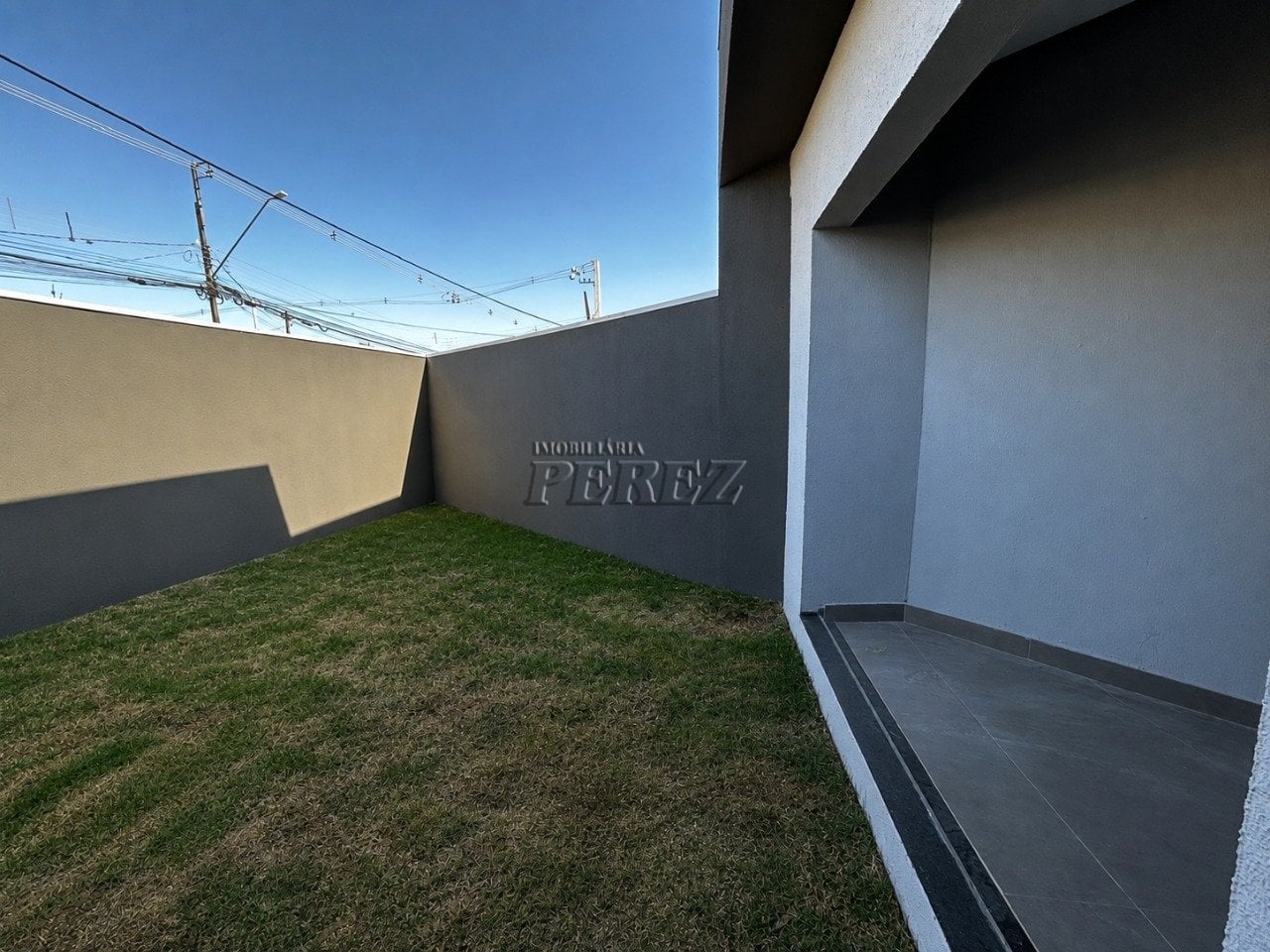 Sobrado para venda e locação no Jardim Colúmbia região oeste de Londrina