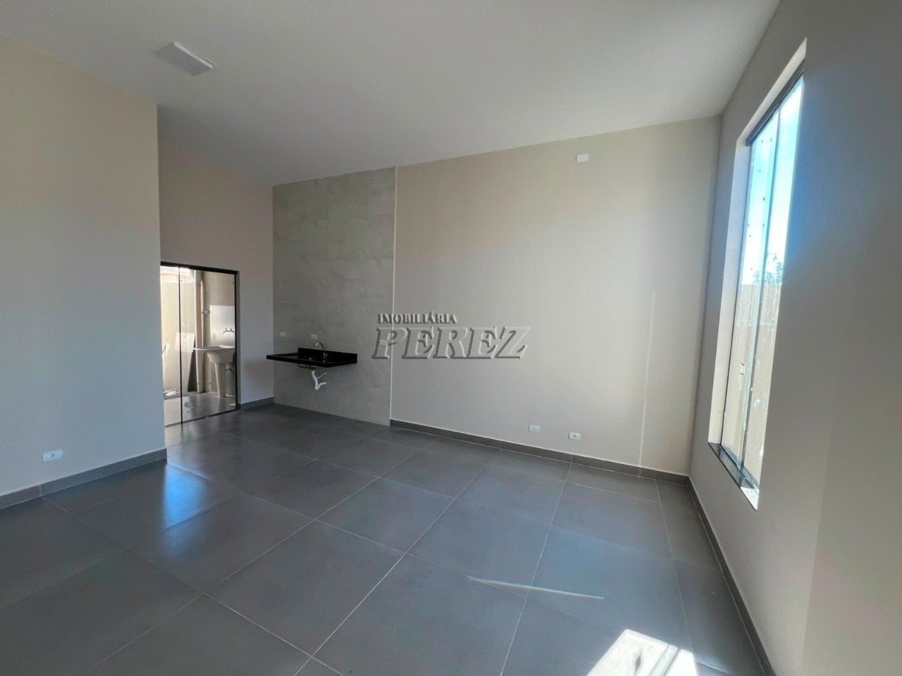 Casa à venda no Jardim Montecatini na região leste de Londrina