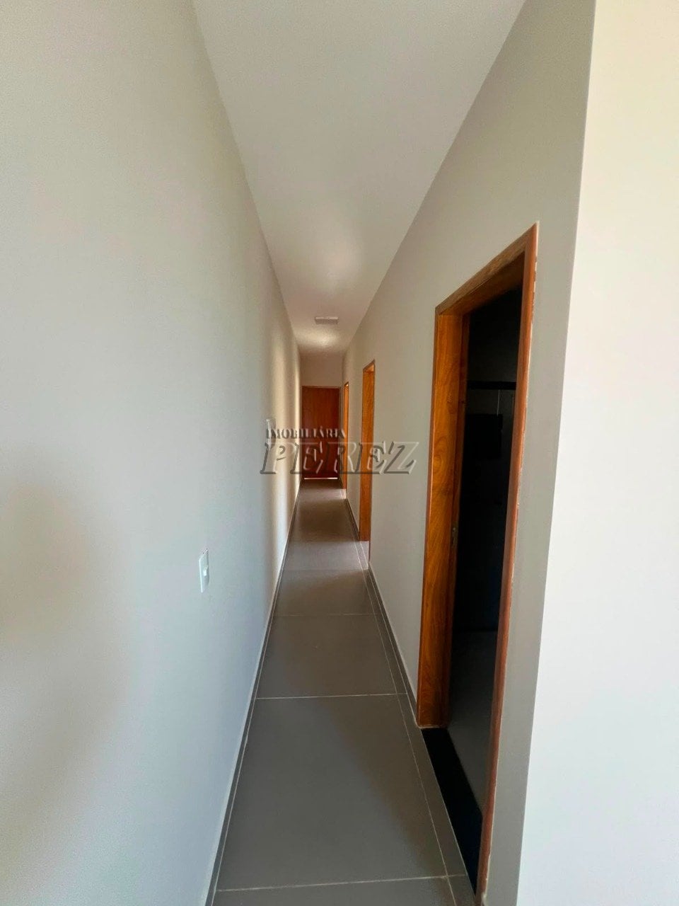 Casa à venda no Jardim Montecatini na região leste de Londrina