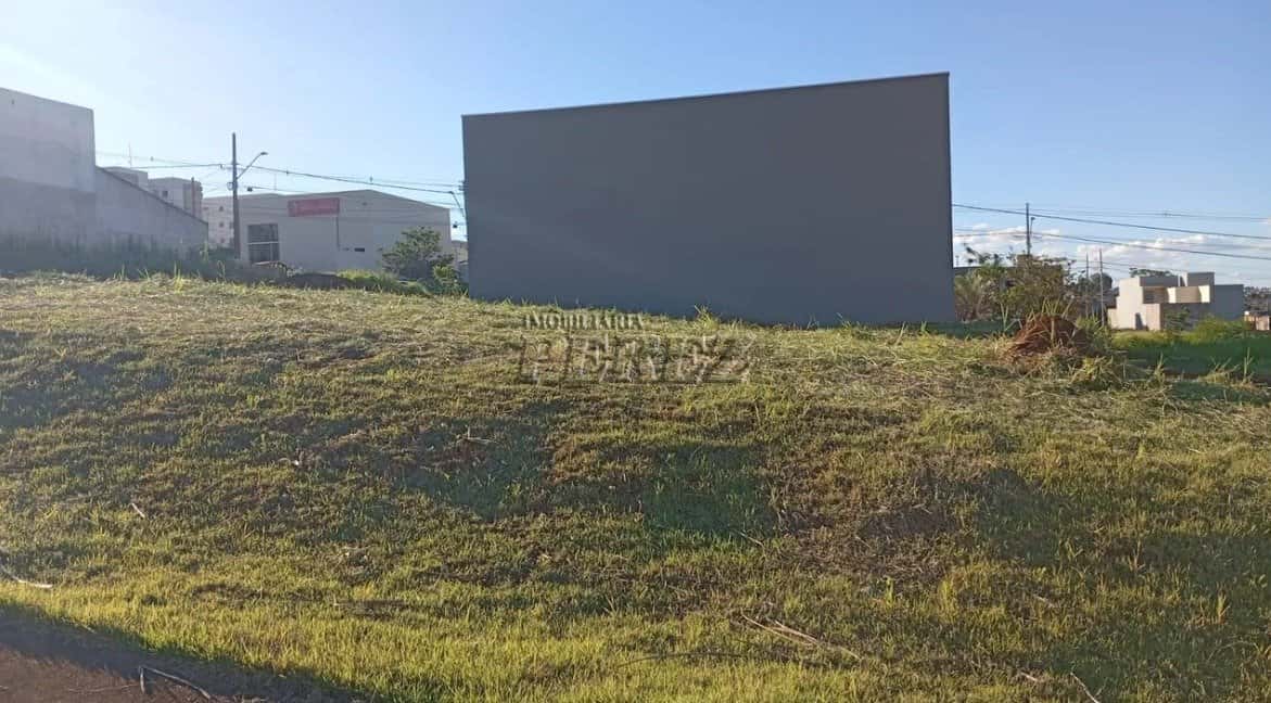 Terreno à venda no Colinas na região oeste de Londrina — foto principal