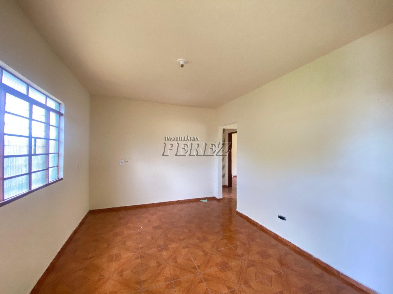 Casa para alugar na região oeste de Londrina - Colúmbia